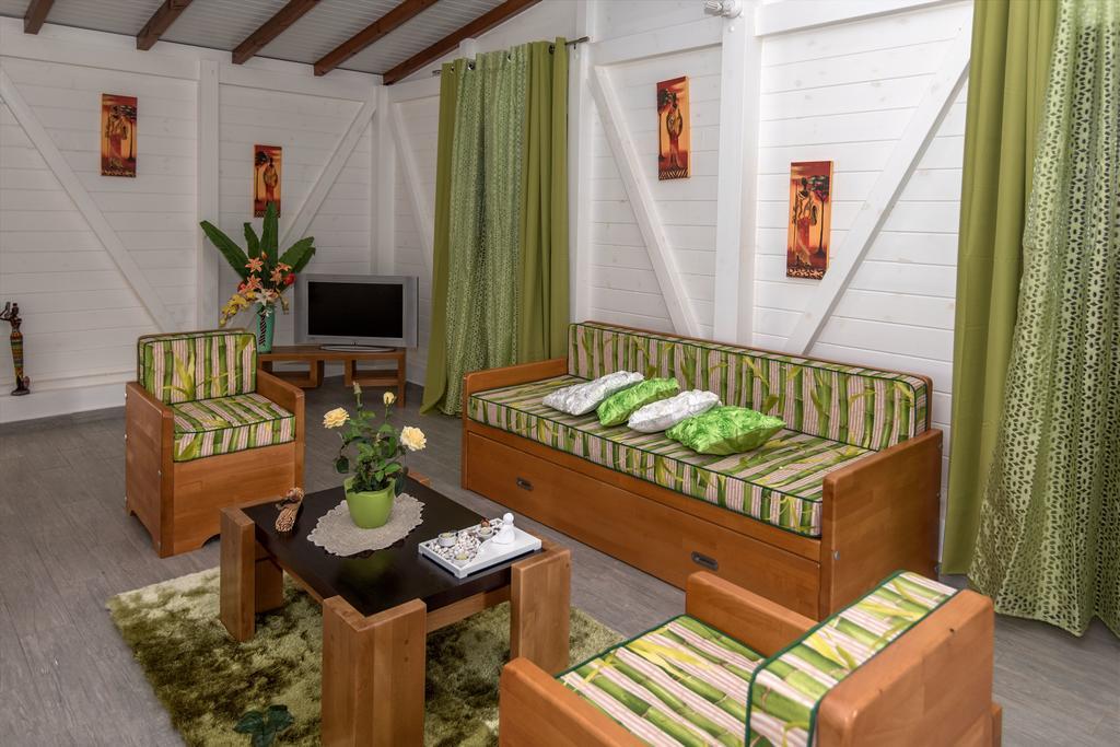 Bienvenue Au Tropic Venucia Port-Louis Exterior foto